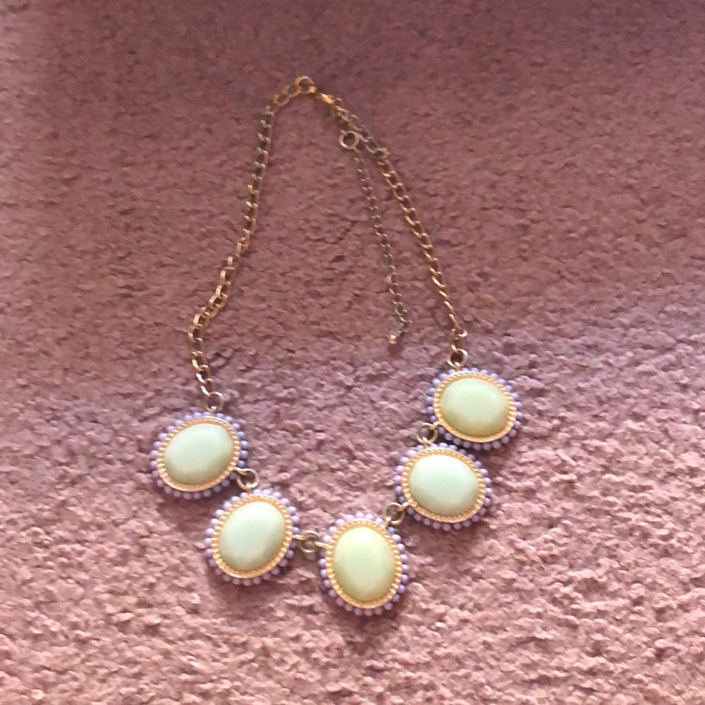 Statement necklace